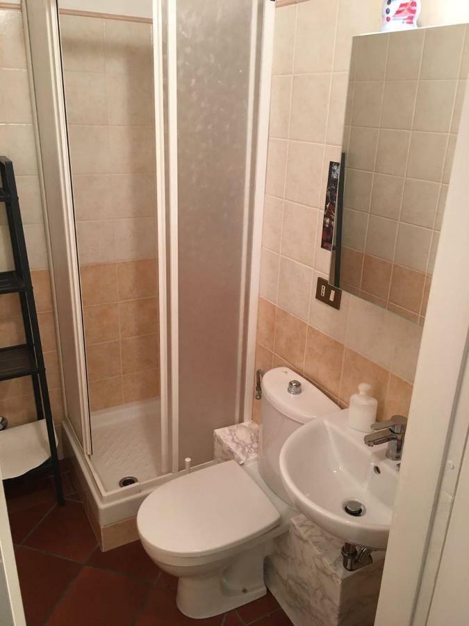 L'Ora Delle Streghe B&B Centralissimo Livorno Exterior photo